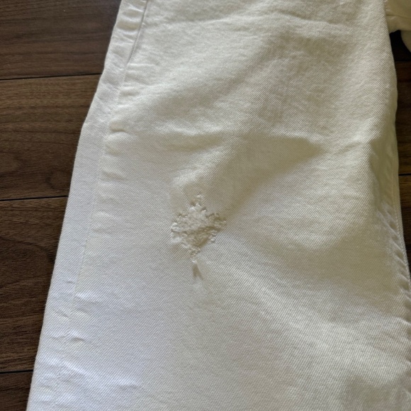 CITIZENS OF HUMANITY | Size 26 | Horseshoe Distressed Barrel-Leg Jeans - Picture 10 of 12